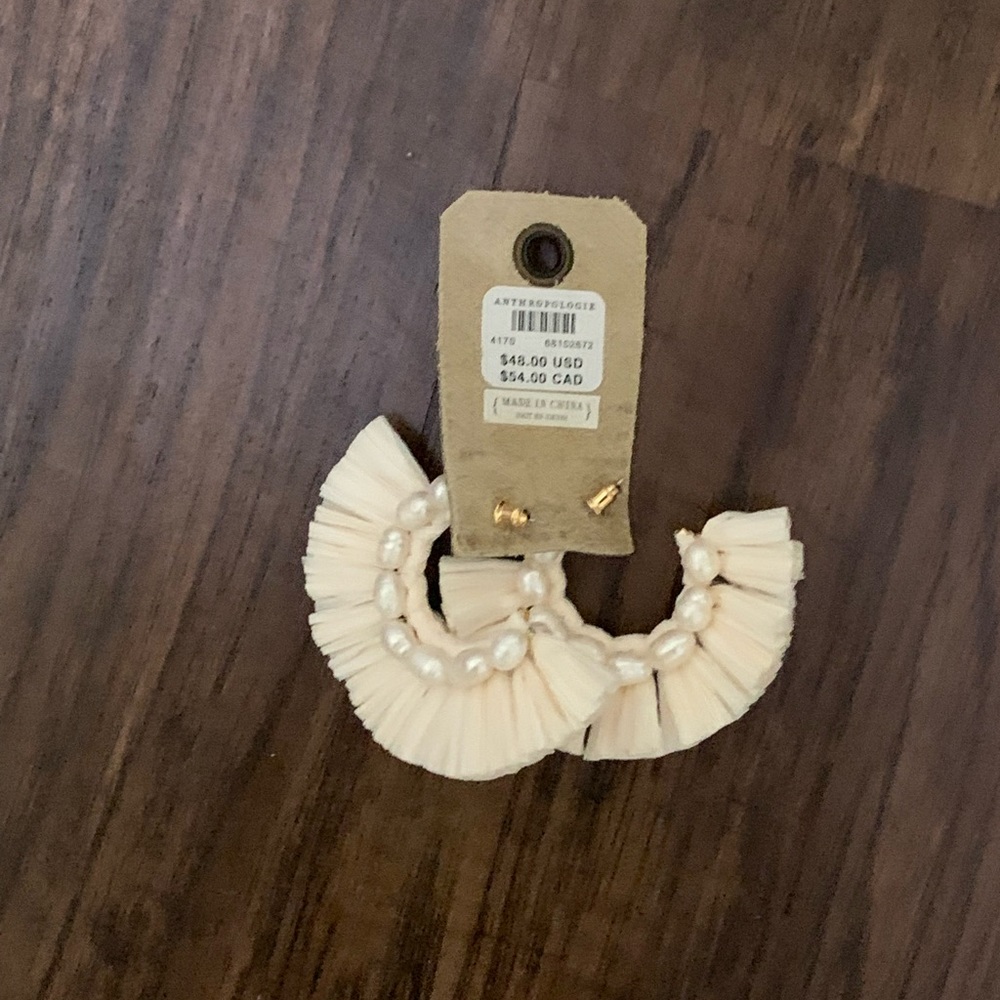 Anthropologie goddess dressing Ruffle Shell Hoop - Picture 4 of 10